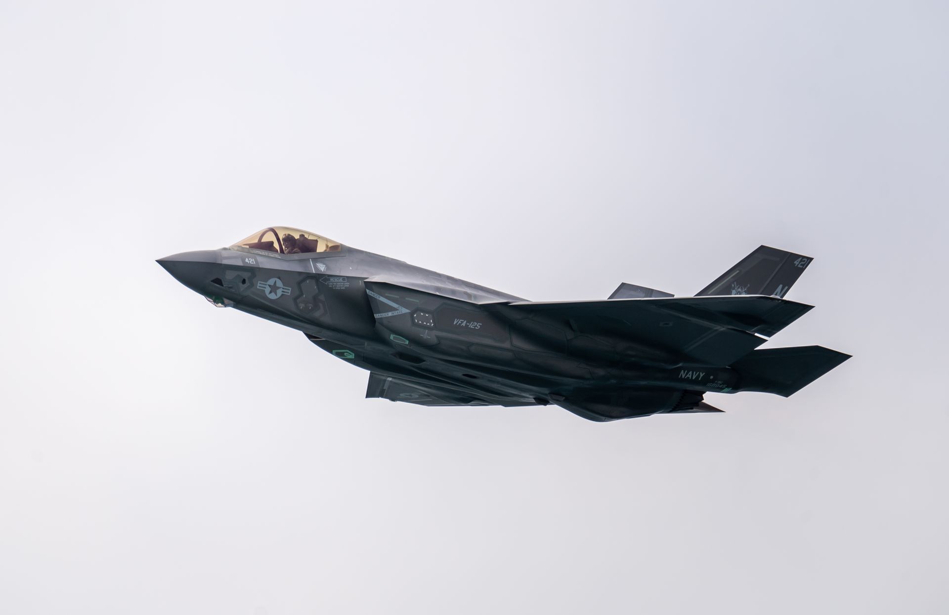 F-35 fighter jet in flight
